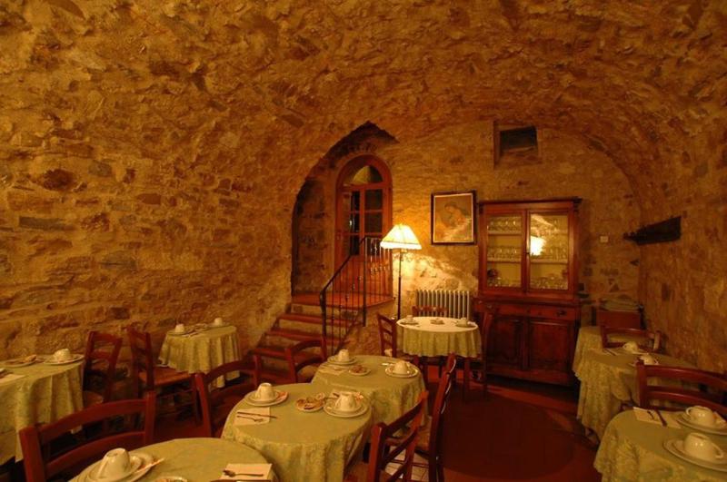 Отель Albergo Il Colombaio