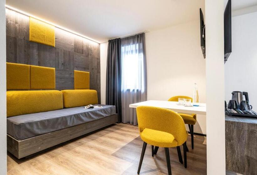 호텔 Ladinia Dolomites View