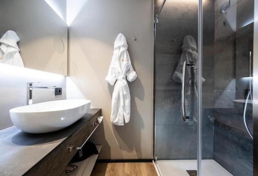 Отель Ladinia Dolomites View