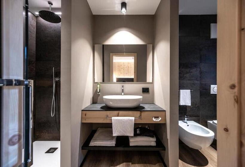 호텔 Ladinia Dolomites View