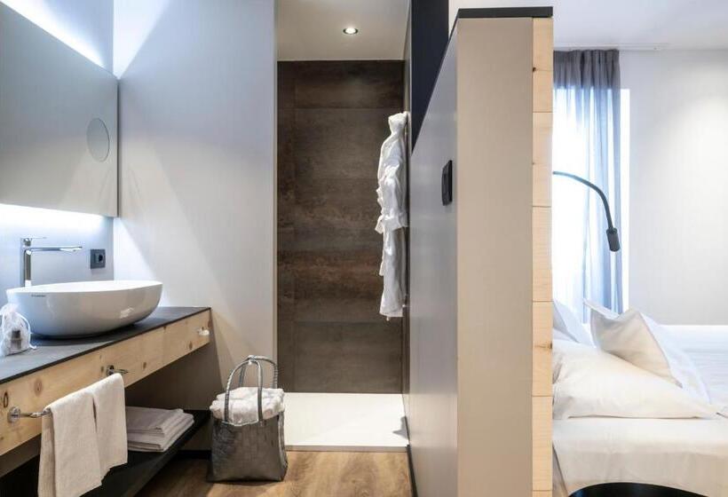 Отель Ladinia Dolomites View