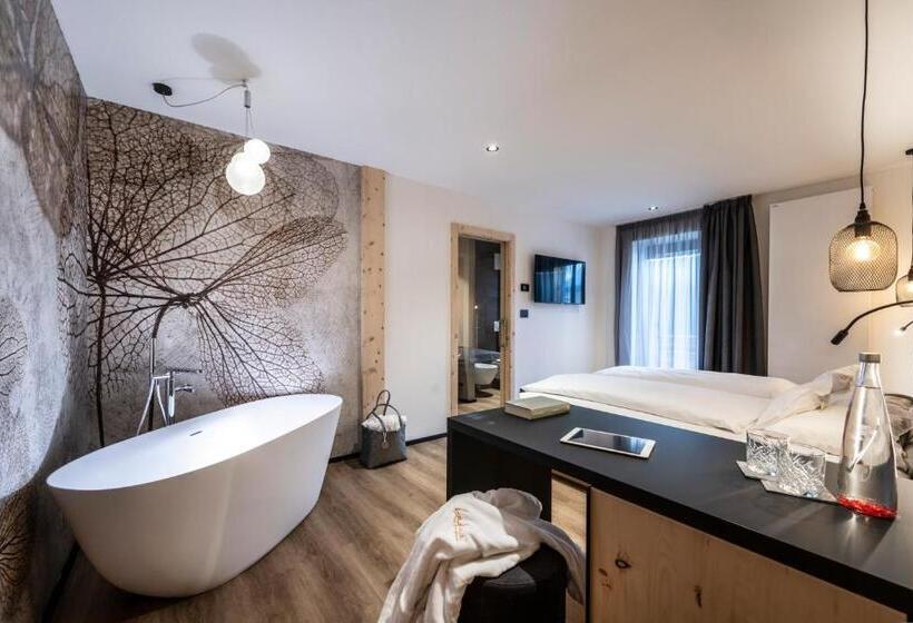 호텔 Ladinia Dolomites View