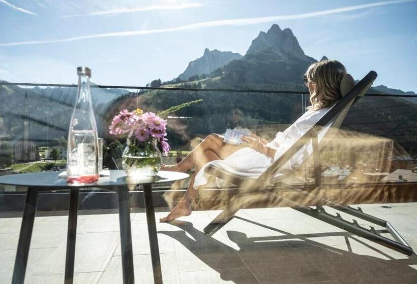 호텔 Ladinia Dolomites View