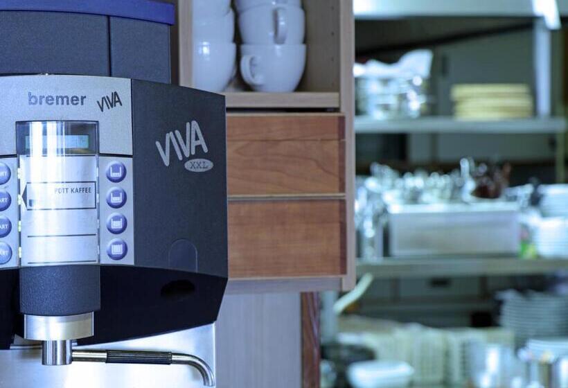 Отель Landgasthof Zur Linde