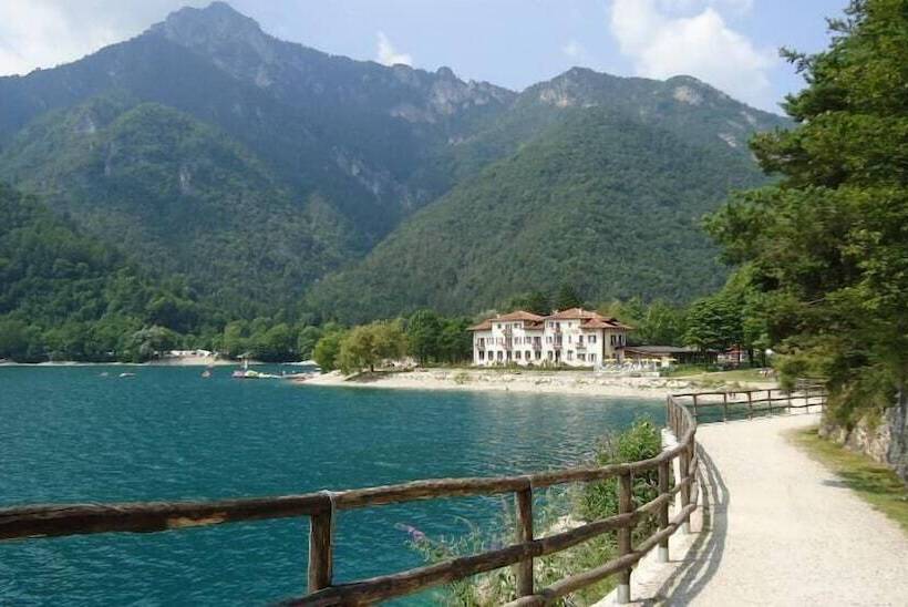 בית מלון כפרי Lido