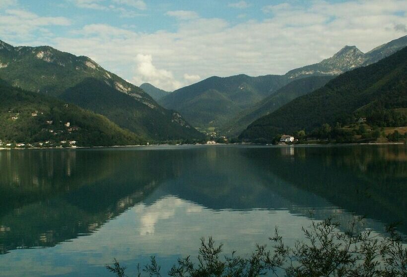 בית מלון כפרי Lido