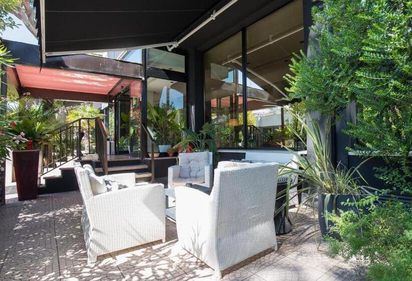 בית מלון כפרי Logonovo