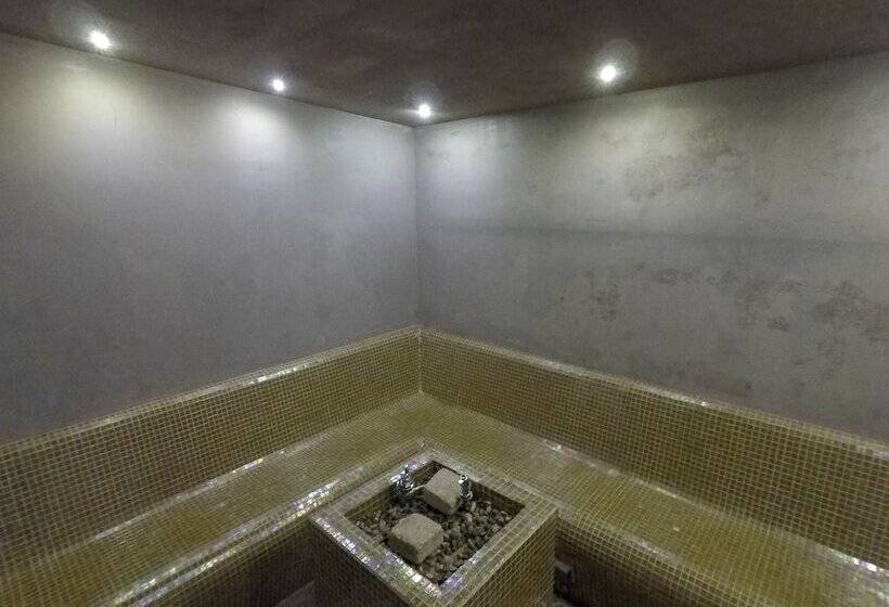 هتل Masseria & Spa Luciagiovanni