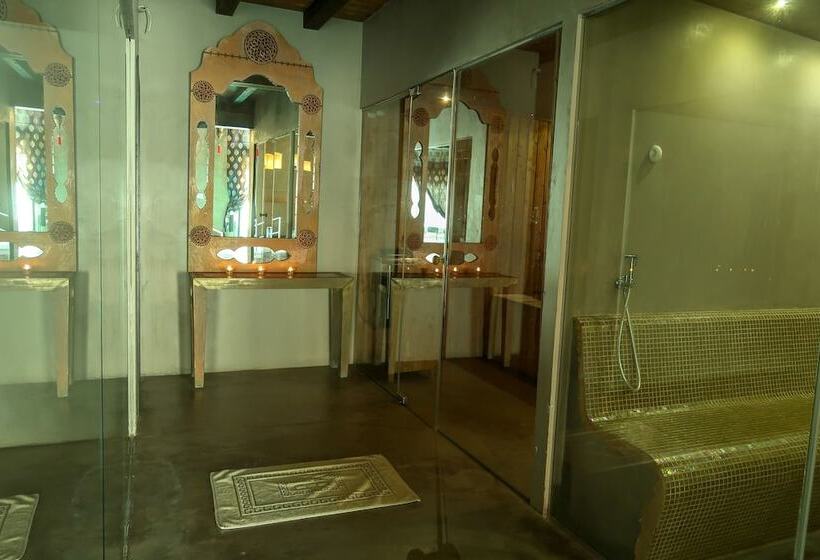 هتل Masseria & Spa Luciagiovanni