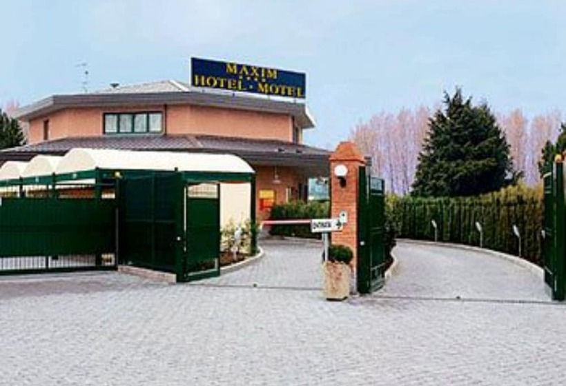 Отель Maxim