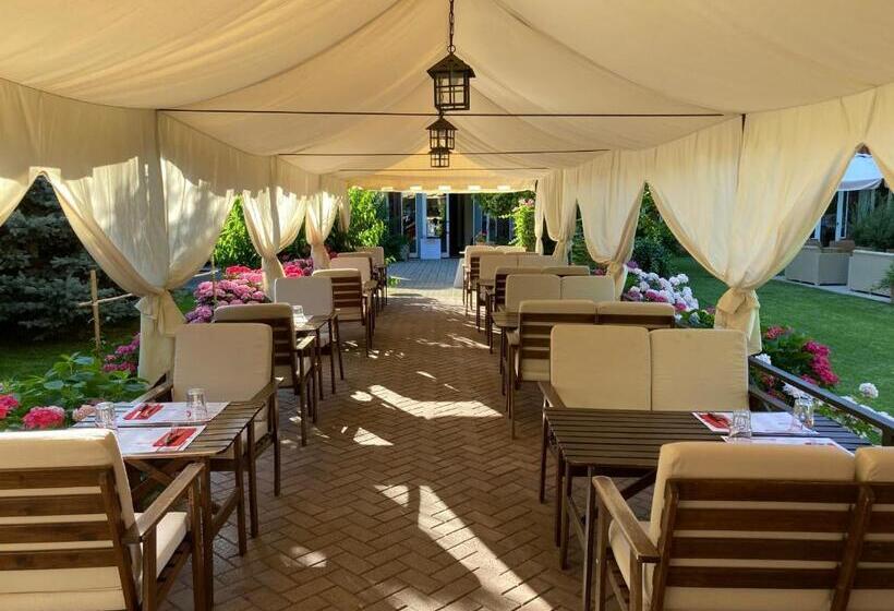 酒店 Milano Pool & Garden