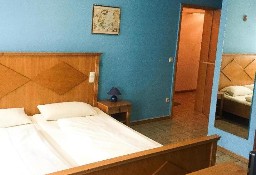 هتل Pension Mona Lisa