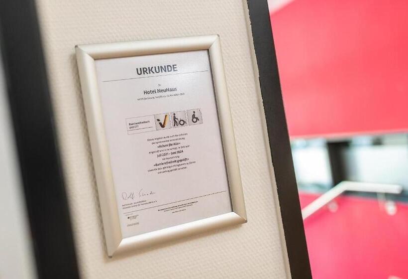 בית מלון כפרי Neuhaus Integrations