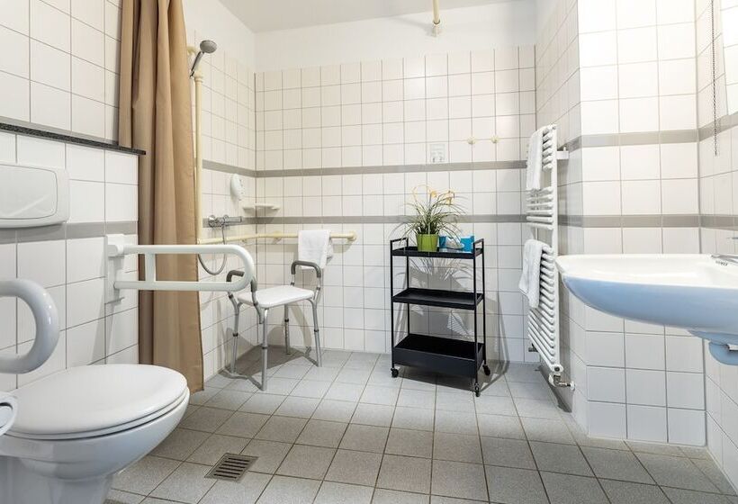 בית מלון כפרי Neuhaus Integrations