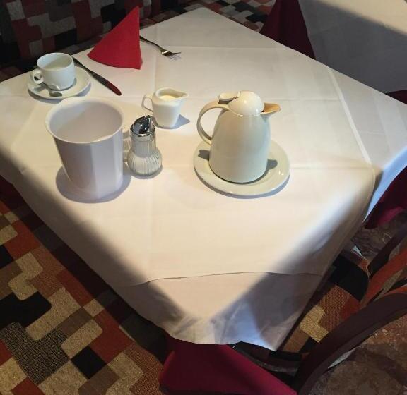 هتل Pension Mona Lisa