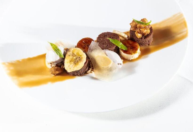 Отель Pienzenau Am Schlosspark