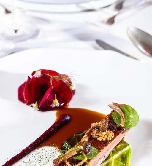 Отель Pienzenau Am Schlosspark