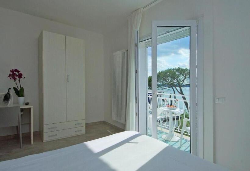 בית מלון כפרי Saviola