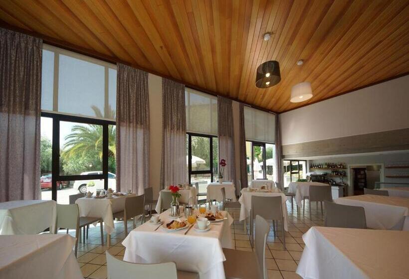 בית מלון כפרי Saviola