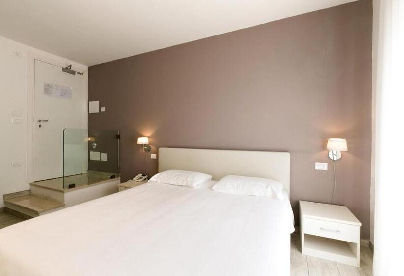 בית מלון כפרי Saviola