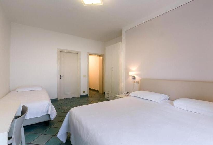 בית מלון כפרי Saviola