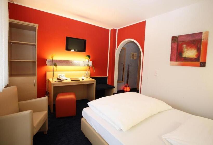 ホテル Silberhorn