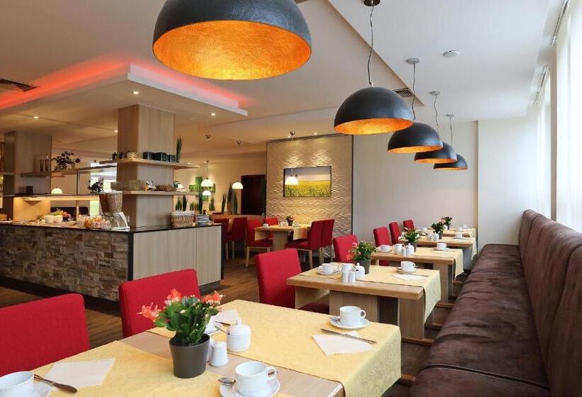 ホテル Silberhorn