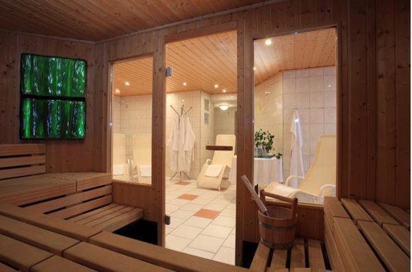 ホテル Silberhorn