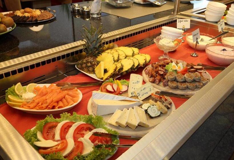 ホテル Silberhorn