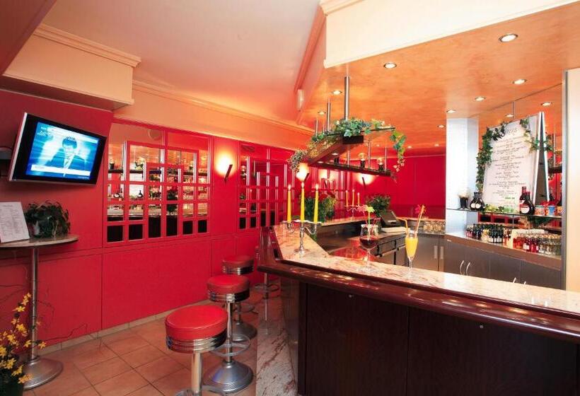 ホテル Silberhorn