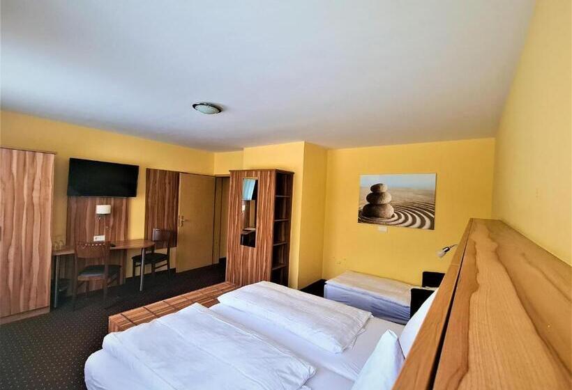 ホテル Silberhorn