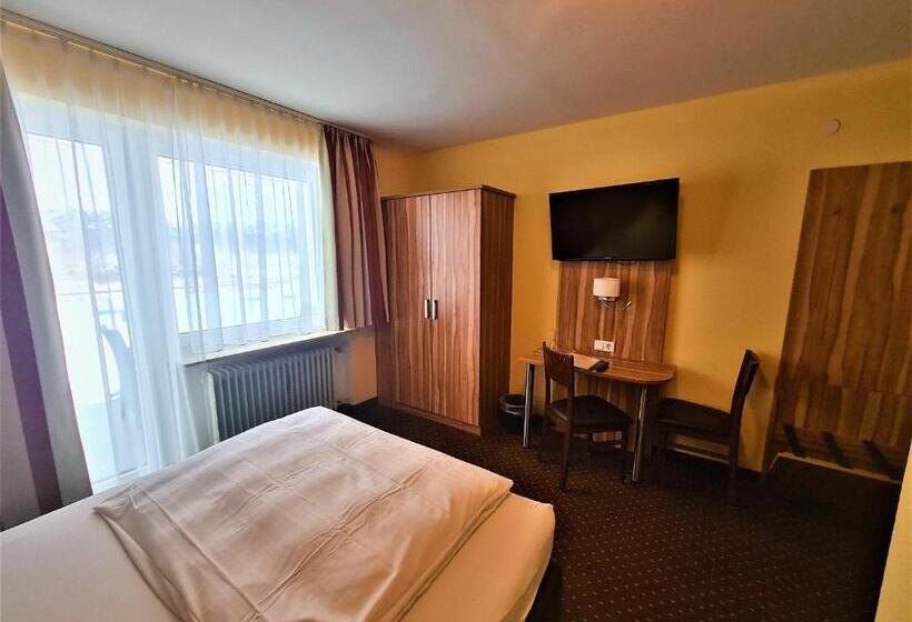 ホテル Silberhorn