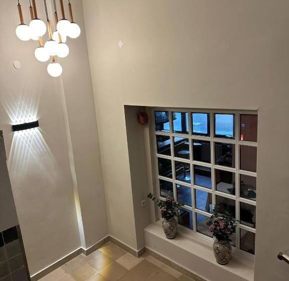 Smart Stay Hotel Station