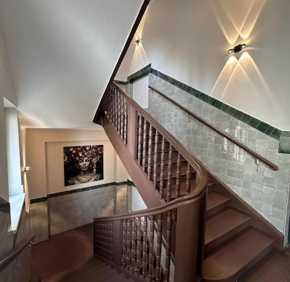 Smart Stay Hotel Station