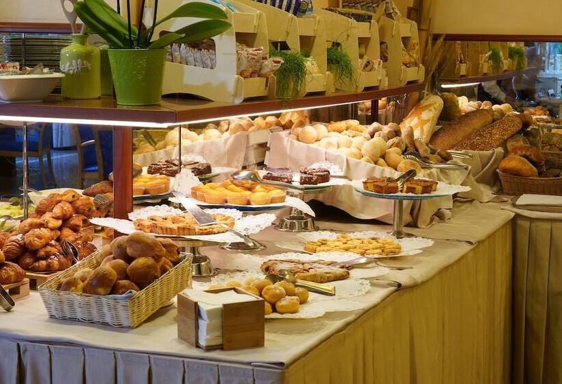 Отель Sportsman