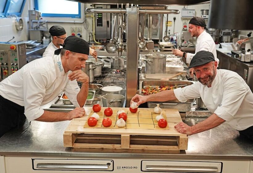 Отель Sportsman