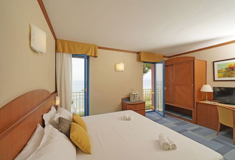 Отель Sportsman