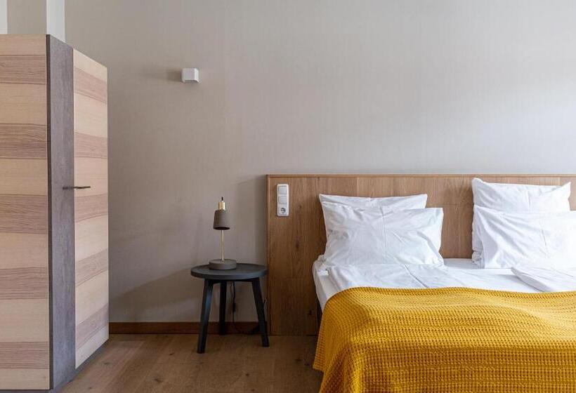 בית מלון כפרי Stadthaus