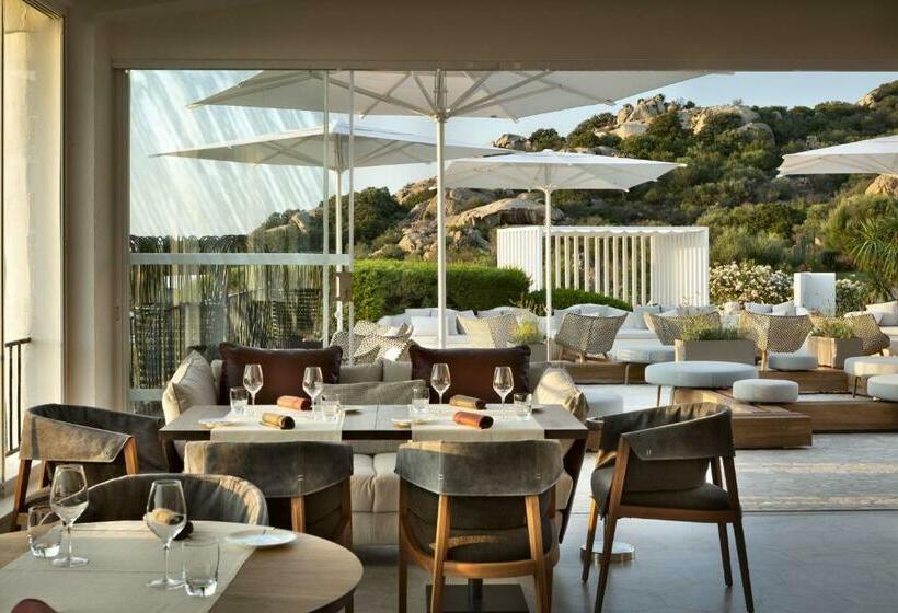 בית מלון כפרי Sulia House Porto Rotondo, Curio Collection By Hilton