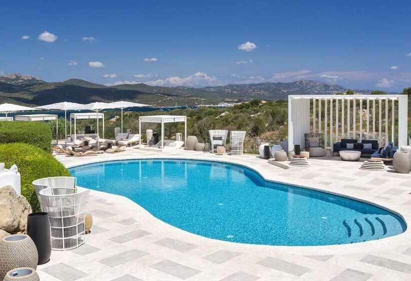 בית מלון כפרי Sulia House Porto Rotondo, Curio Collection By Hilton