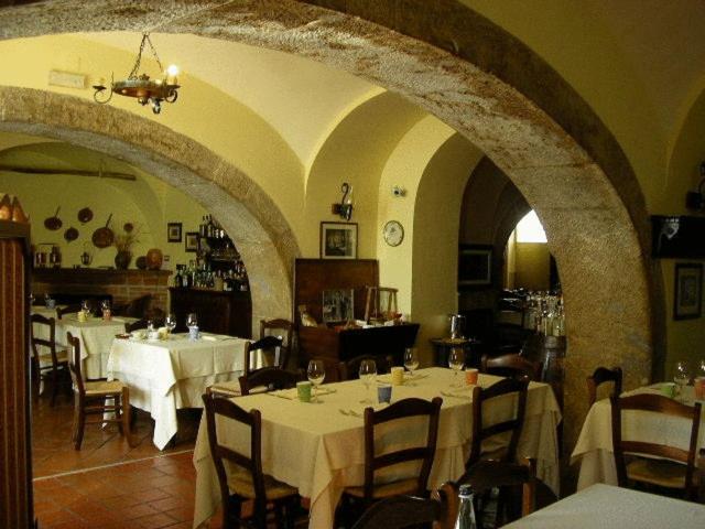 Отель Tavernola Locanda Di Campagna