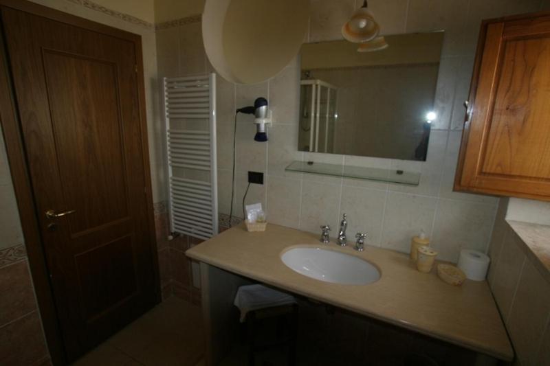 Отель Tavernola Locanda Di Campagna