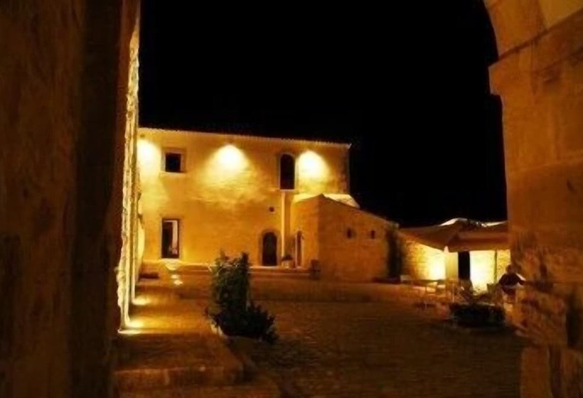 ホテル Torre Dantona