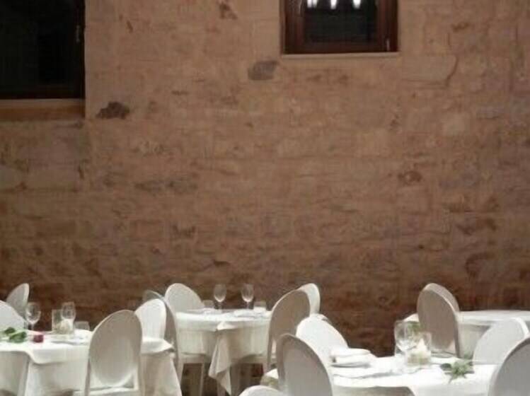 ホテル Torre Dantona