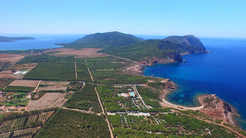 ホテル Torre Del Porticciolo Camping Village Gampling