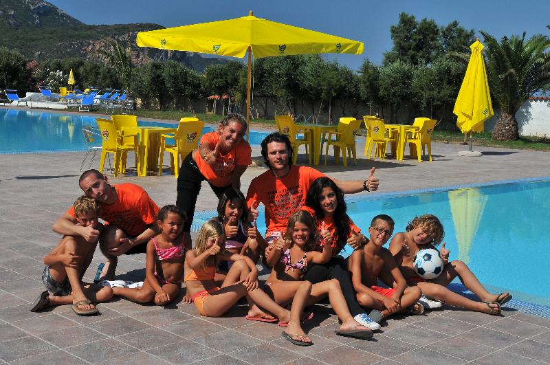 ホテル Torre Del Porticciolo Camping Village Gampling