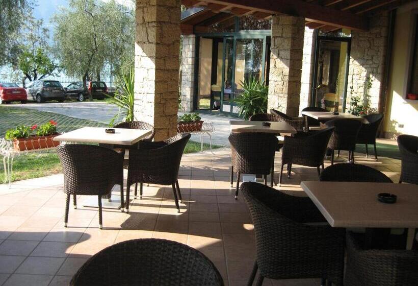 בית מלון כפרי Veronesi