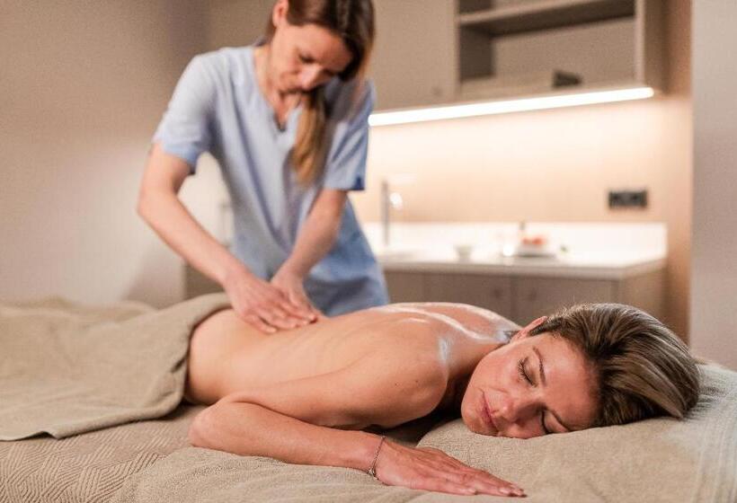 호텔 Weinegg Wellviva Resort