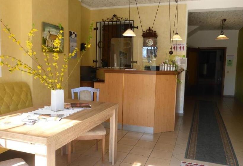 Land Gut Hotel Schenkenberger Hof