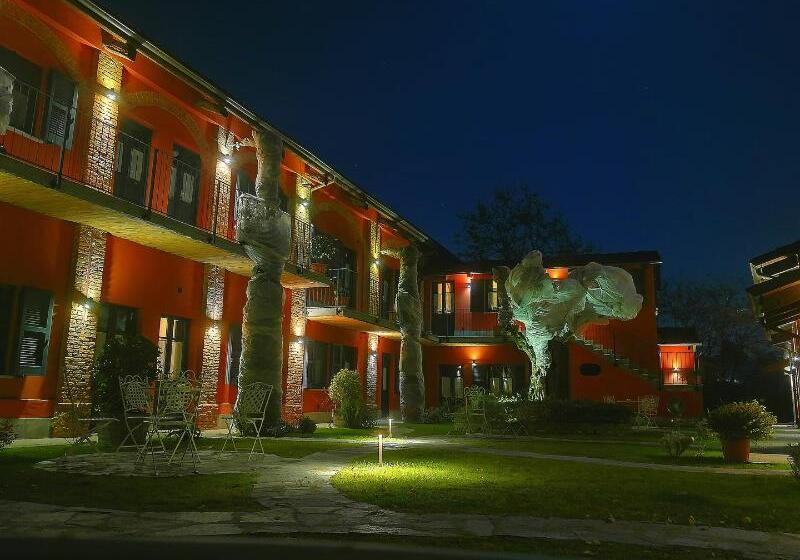 Le Serre Suites & Apartments